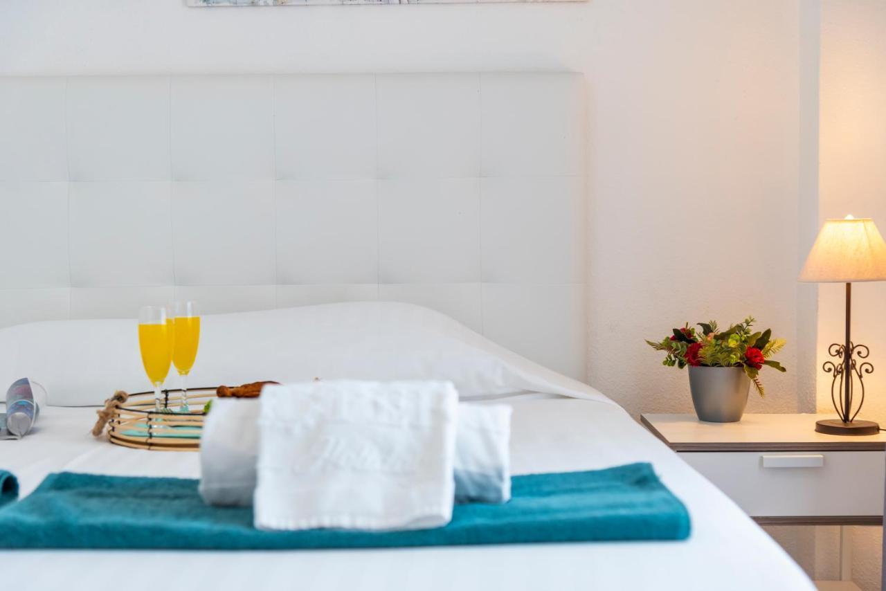 1314 Fabulous 2 Bedroom Accommodation Roof Terrace กาเยาซัลวาเค ภายนอก รูปภาพ