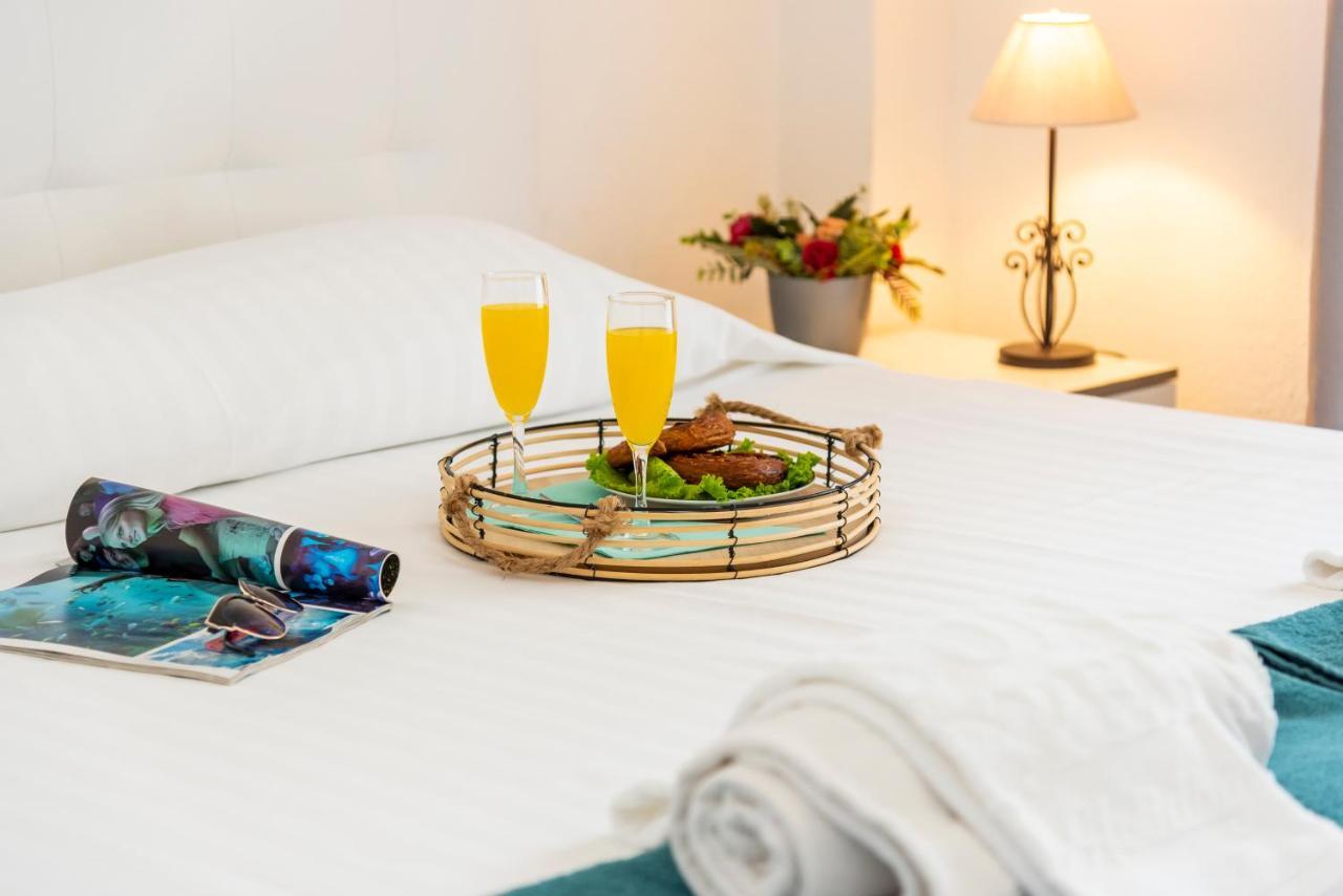 1314 Fabulous 2 Bedroom Accommodation Roof Terrace กาเยาซัลวาเค ภายนอก รูปภาพ